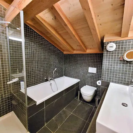 Superbe Avec Piscine Et Hammam A 50m Des Pistes - Fr-1-598-27 *